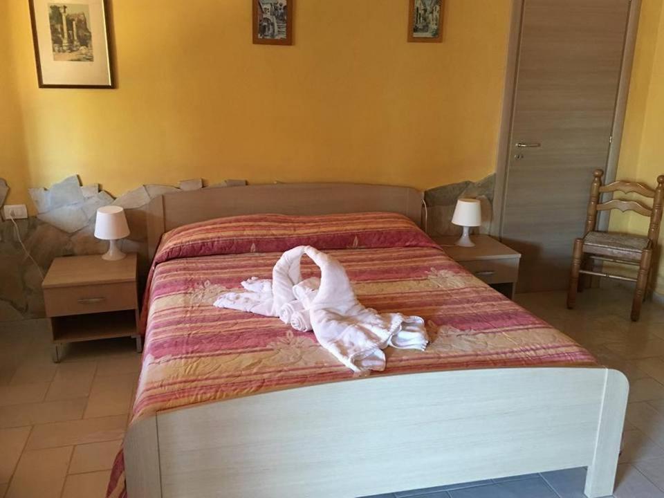 Hotel Villaggio Stromboli Santa Domenica  Bagian luar foto