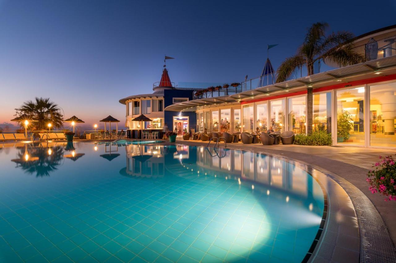 Hotel Villaggio Stromboli Santa Domenica  Bagian luar foto