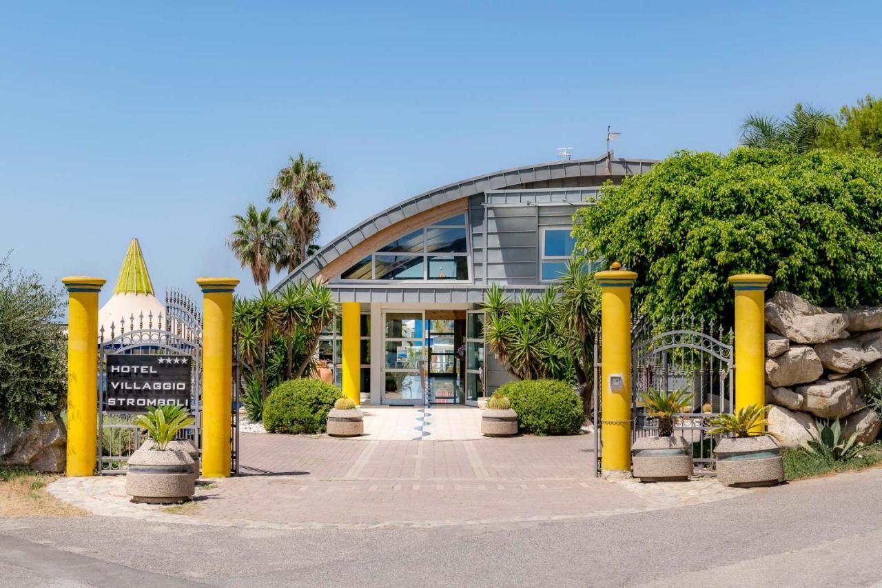 Hotel Villaggio Stromboli Santa Domenica  Bagian luar foto