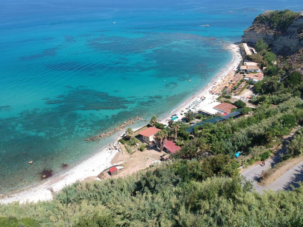 Hotel Villaggio Stromboli Santa Domenica  Bagian luar foto